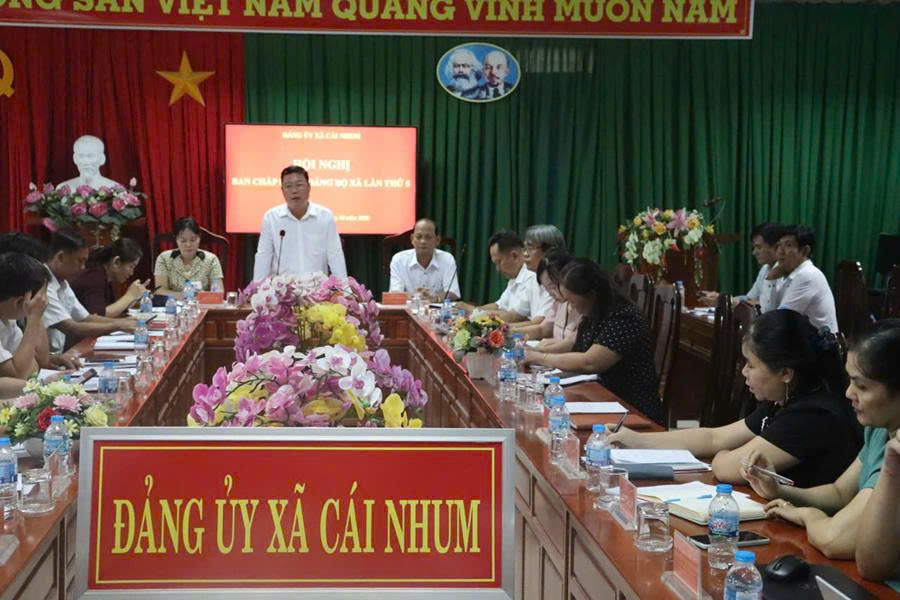 Xã Cái Nhum tổ chức hội nghị Ban chấp hành Đảng bộ lần thứ 5, Khóa I
