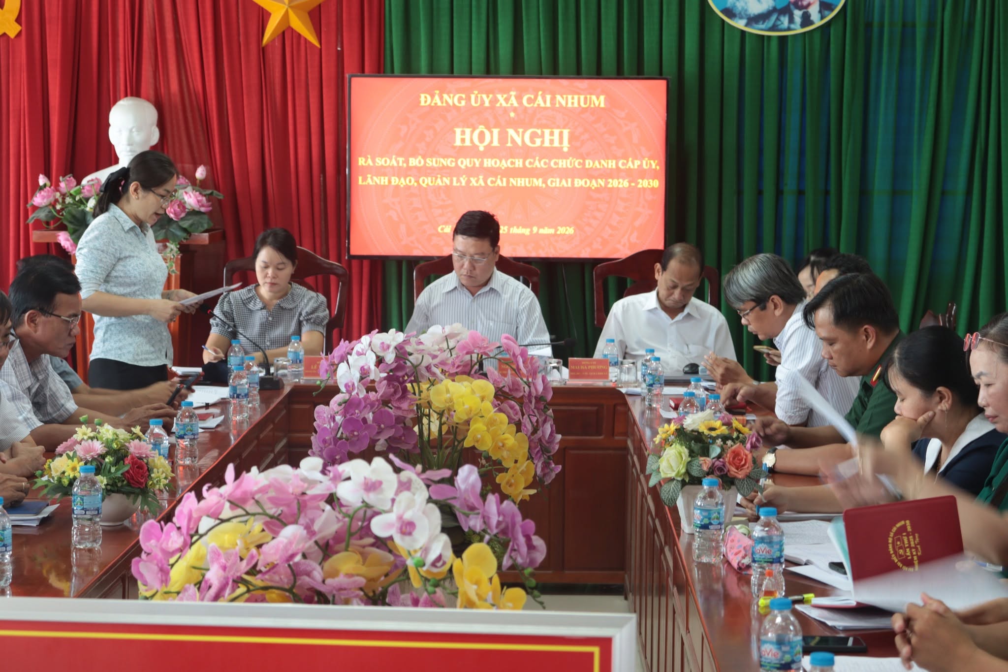 Cái Nhum tổ chức hội nghị để thực hiện quy trình rà soát, bổ sung quy hoạch cán bộ lãnh đạo, quản lý, nhiệm kỳ 2025-2030, 2026-2031