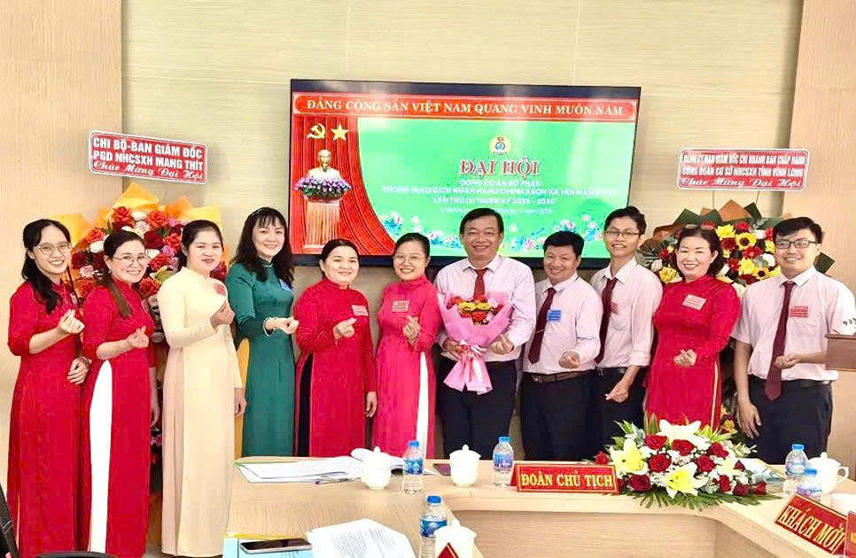 Công đoàn bộ phận phòng giao dịch Ngân hàng Chính sách Xã hội Mang Thít tổ chức Đại hội lần thứ IV, nhiệm kỳ 2025-2030 với phương châm “ Đoàn kết – Dân chủ - Kỷ cương – Đổi mới – Phát triển”