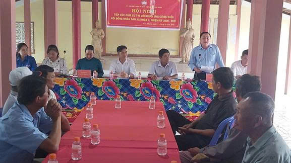 Các ứng cử viên hội đồng nhân dân xã Cái Nhum nhiệm kỳ 2026-2031, tiếp xúc cử tri ấp Thủy Thuận
