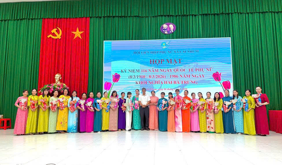 Phụ nữ xã Cái Nhum họp mặt kỷ niệm 116 năm Ngày Quốc tế Phụ nữ và 1986 năm Khởi nghĩa Hai Bà Trưng
